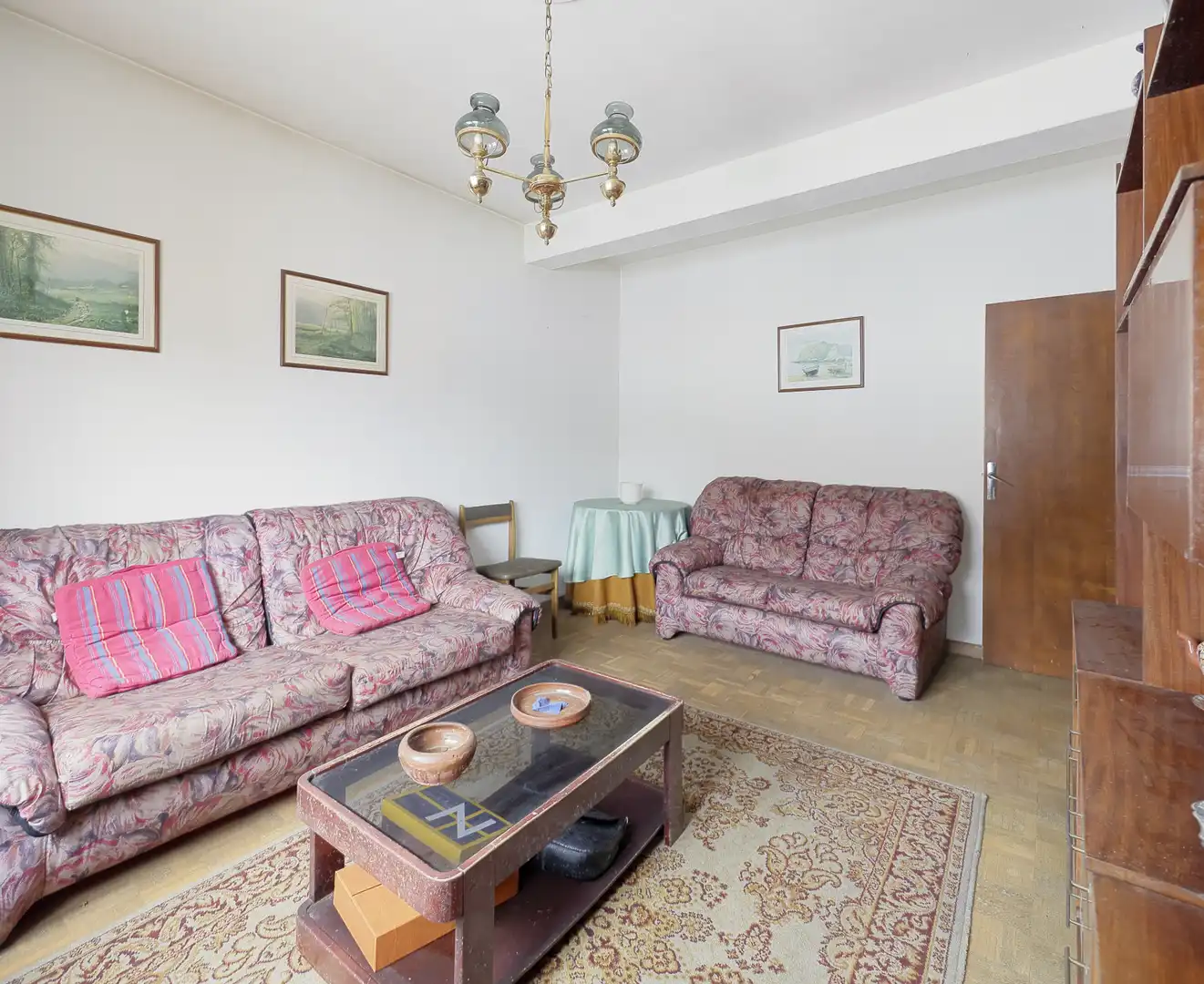 Sala de estar de Piso en venta en Oviedo  con Calefacción, Parquet y Trastero