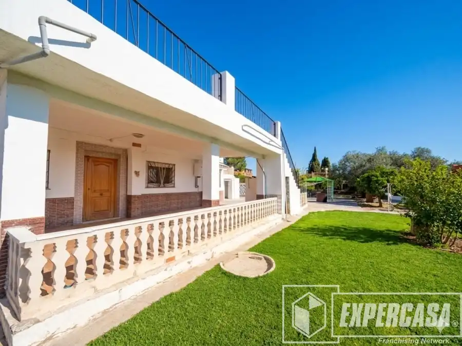 Vista exterior de Casa o chalet en venta en Llíria con Terraza