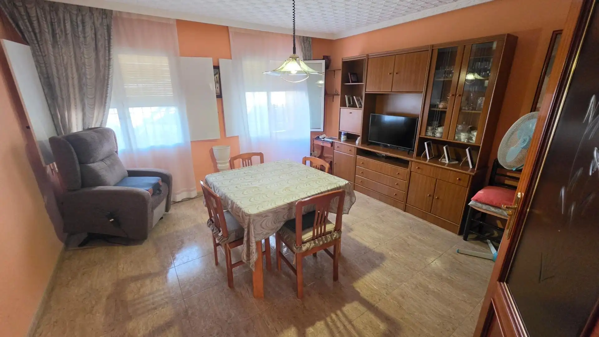 Comedor de Piso en venta en Ontinyent con Terraza, Trastero y Amueblado