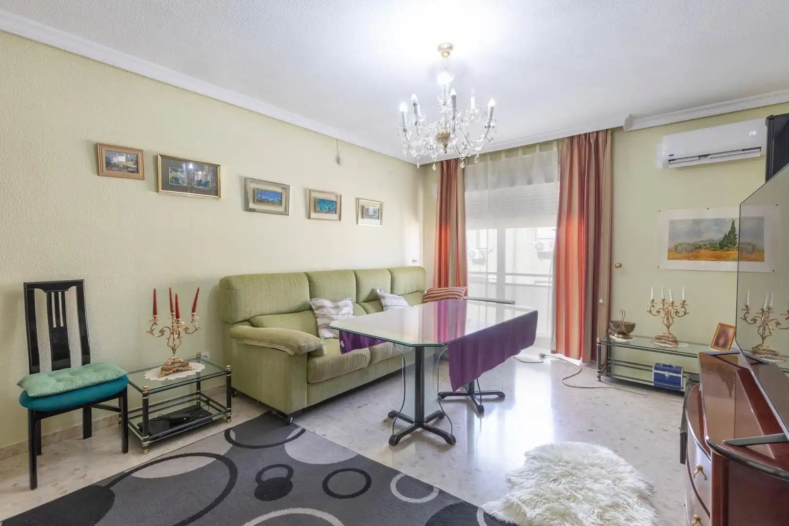 Sala de estar de Piso en venta en Peligros con Aire acondicionado, Amueblado y Balcón