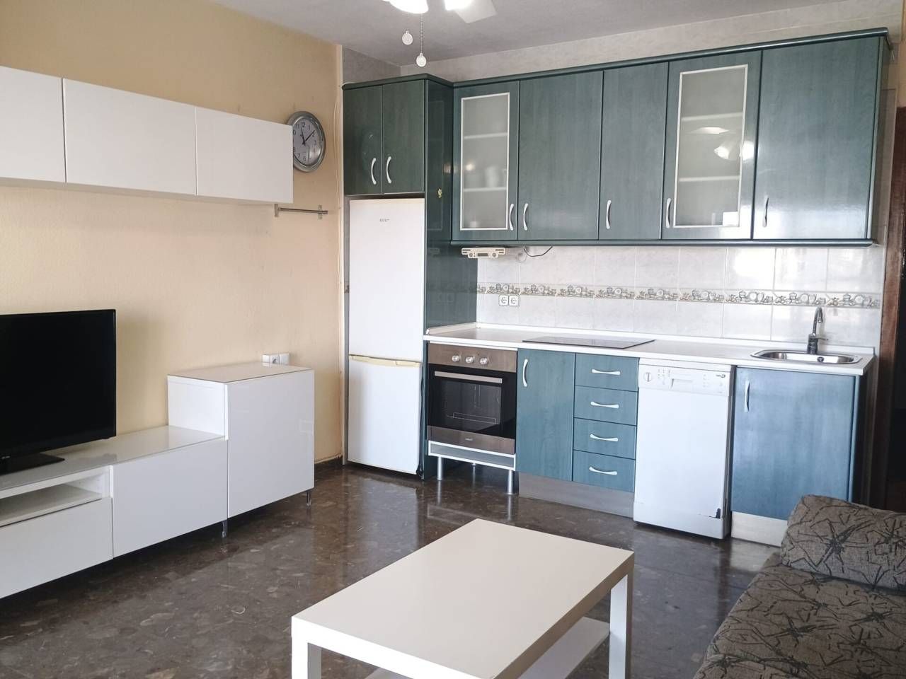 Kitchen of Apartment for sale in Benalmádena  with Air Conditioner, Terrace and Furnished