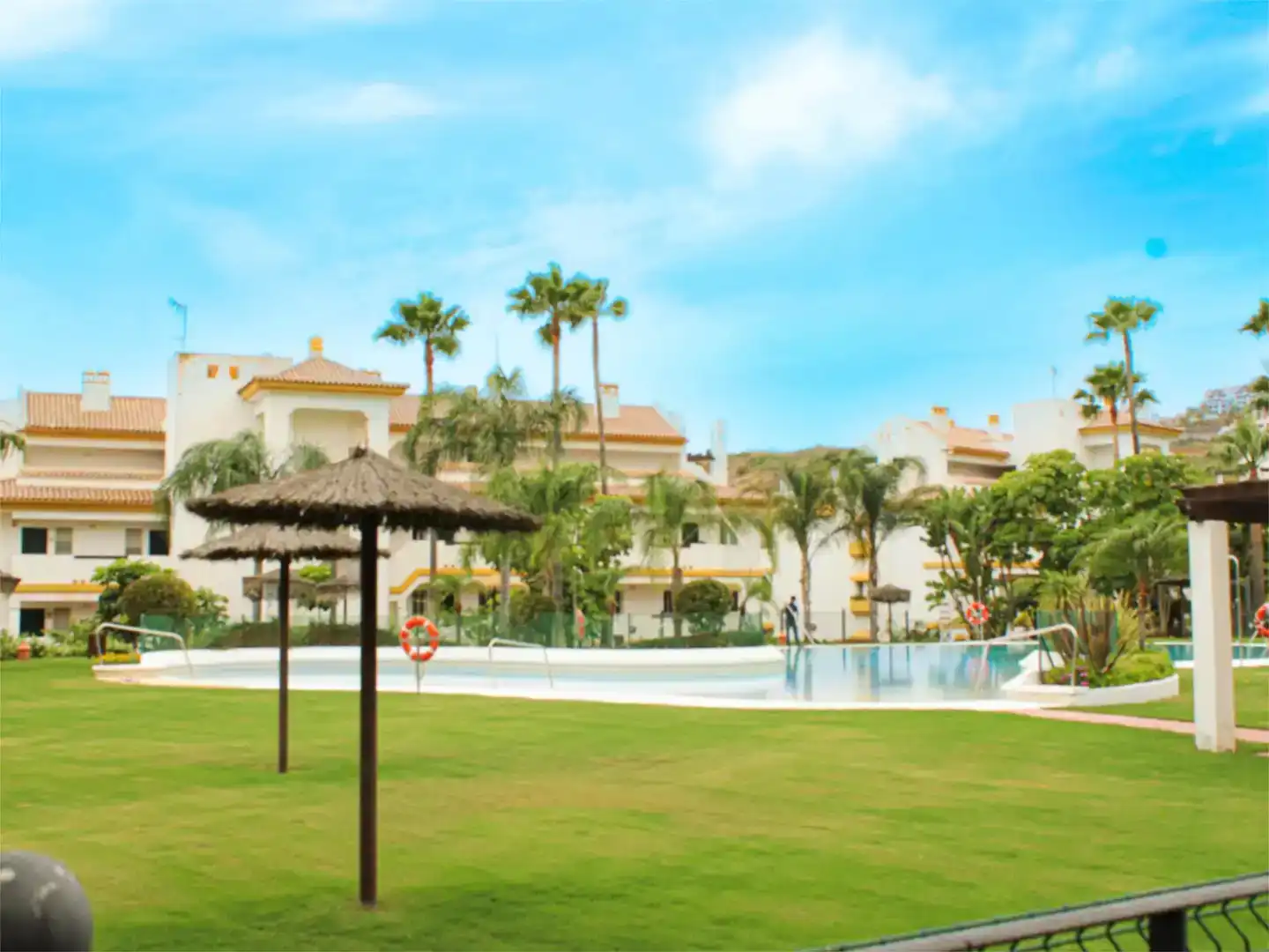 Vista exterior de Apartament en venda en Mijas amb Aire condicionat i Piscina