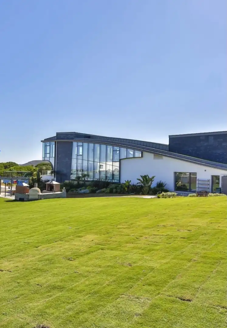 Exterior view of Houses for sale in Sotogrande  with Air Conditioner, Heating and Private garden
