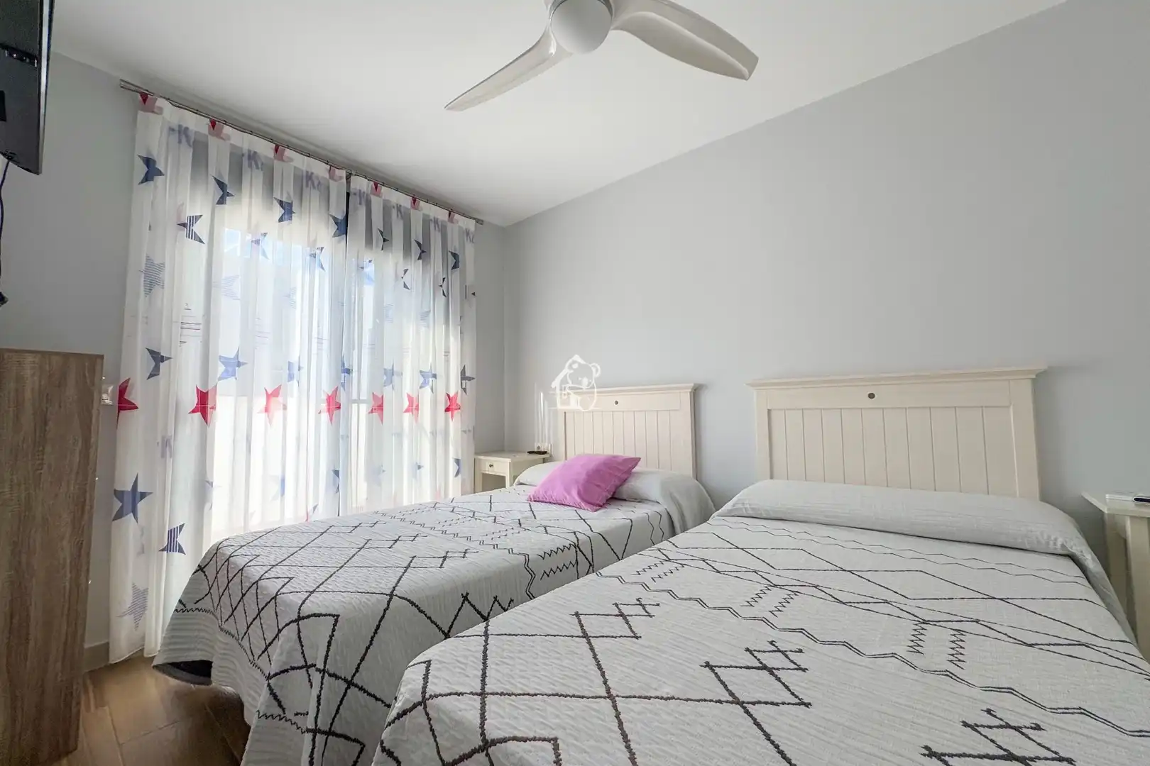 Habitación de Casa adosada de alquiler en Pilar de la Horadada con Aire acondicionado, Jardín privado y Terraza