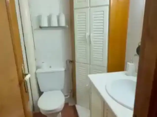 Bany de Pis en venda en Cartagena amb Aire condicionat