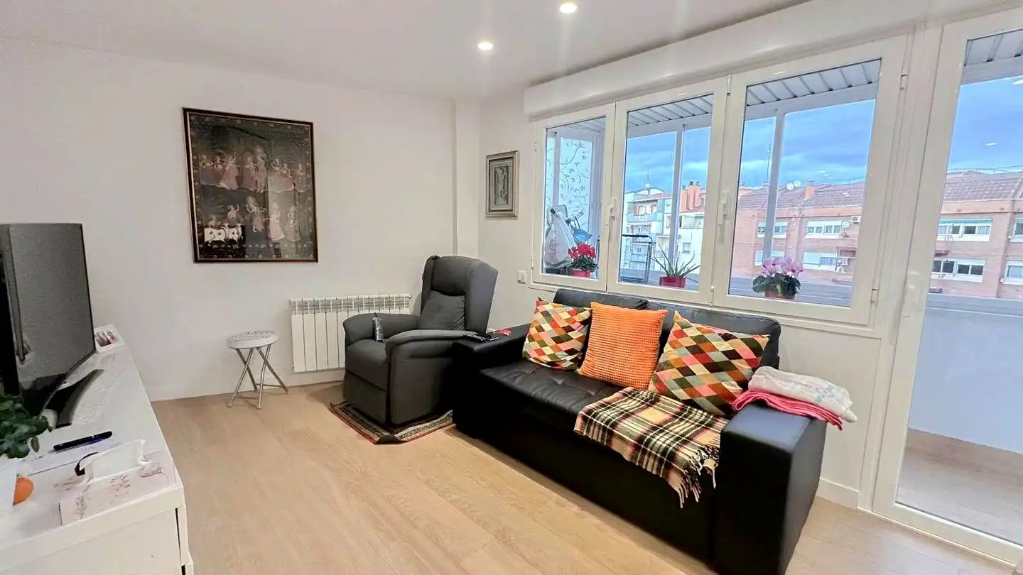 Sala d'estar de Apartament en venda en  Logroño amb Aire condicionat, Calefacció i Terrassa