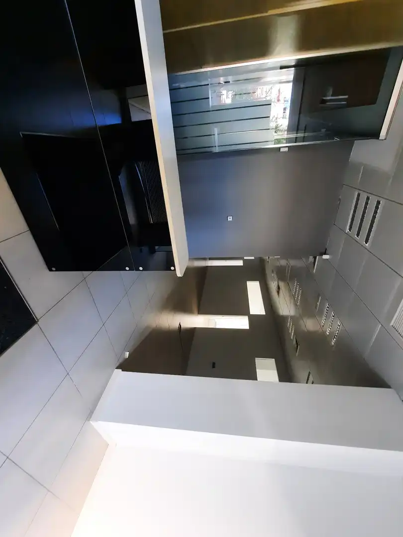 Commercial properties for rent in Carrer Josep Joaquim Landerer, 8, Ciutat Universitària