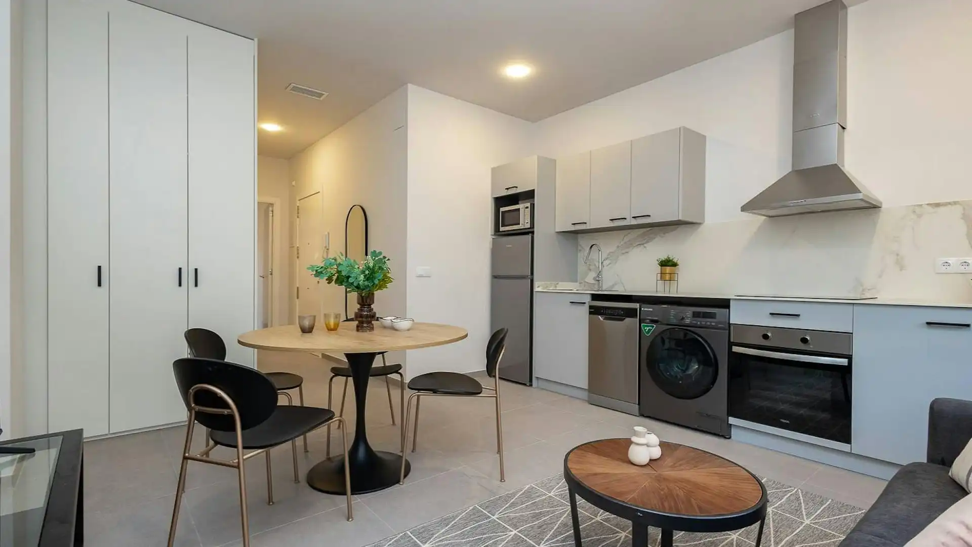 Küche von Wohnung zur Miete in Valencia mit Klimaanlage, Heizung und Möbliert