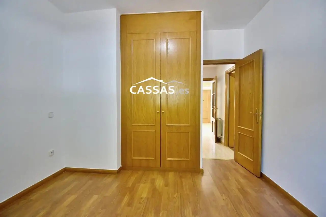 Planta baja en venta en Torrejón de Ardoz con Aire acondicionado y Piscina comunitaria