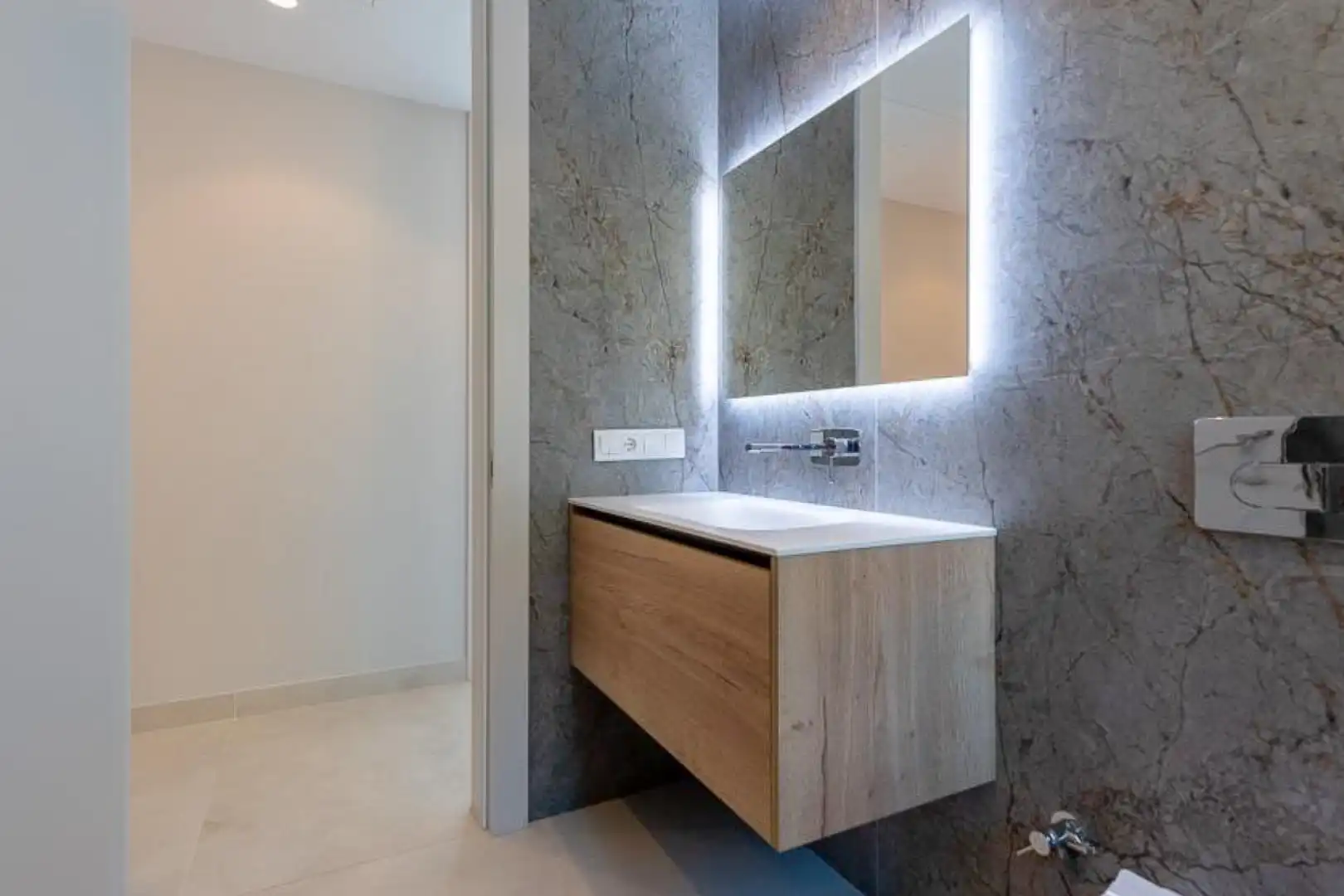 Bany de Apartament en venda en Benidorm amb Aire condicionat, Calefacció i Terrassa