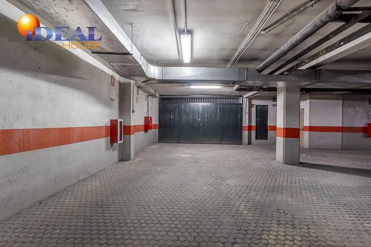 Parking de Garaje en venta en Granada