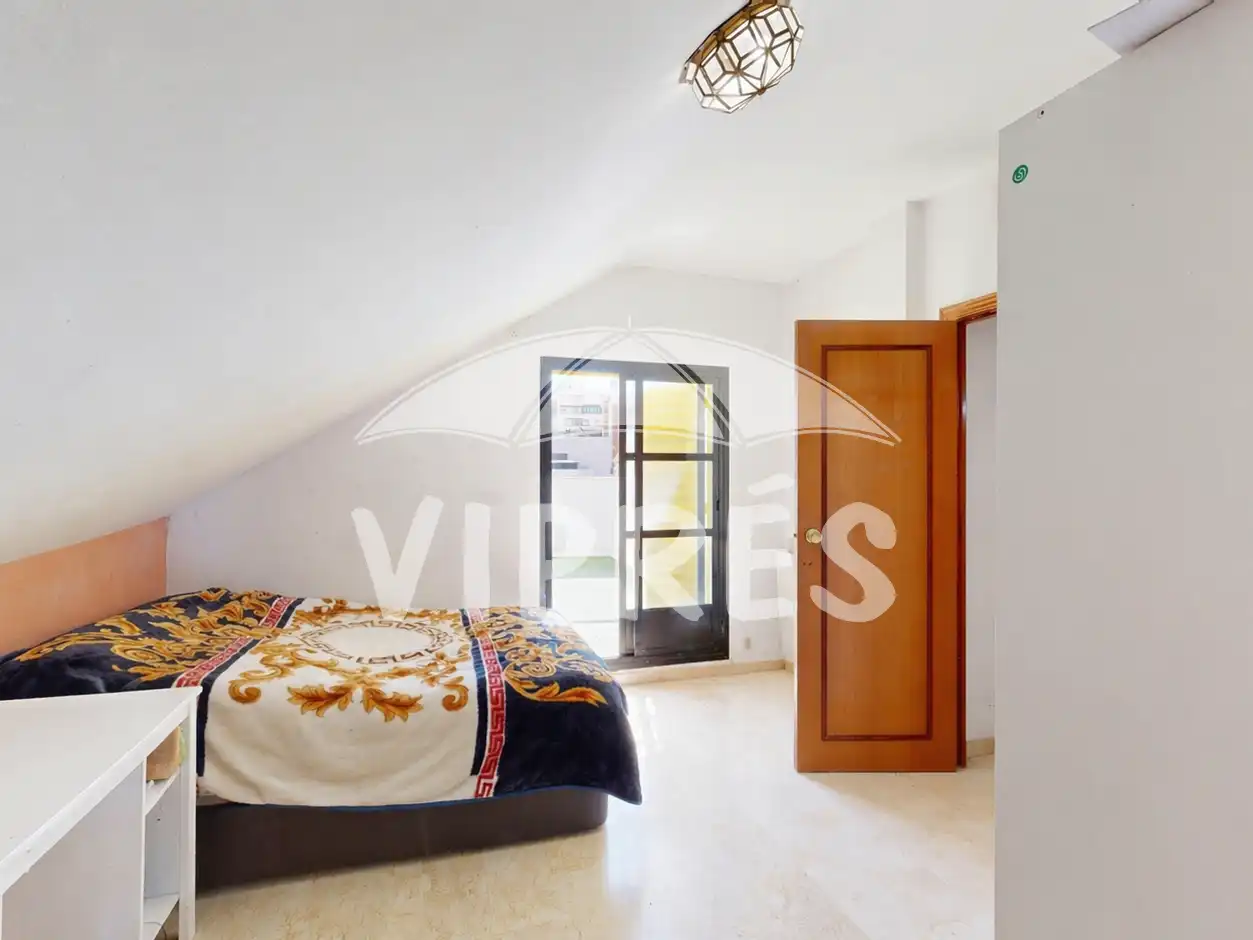 Habitación de Dúplex en venta en Cáceres con Trastero