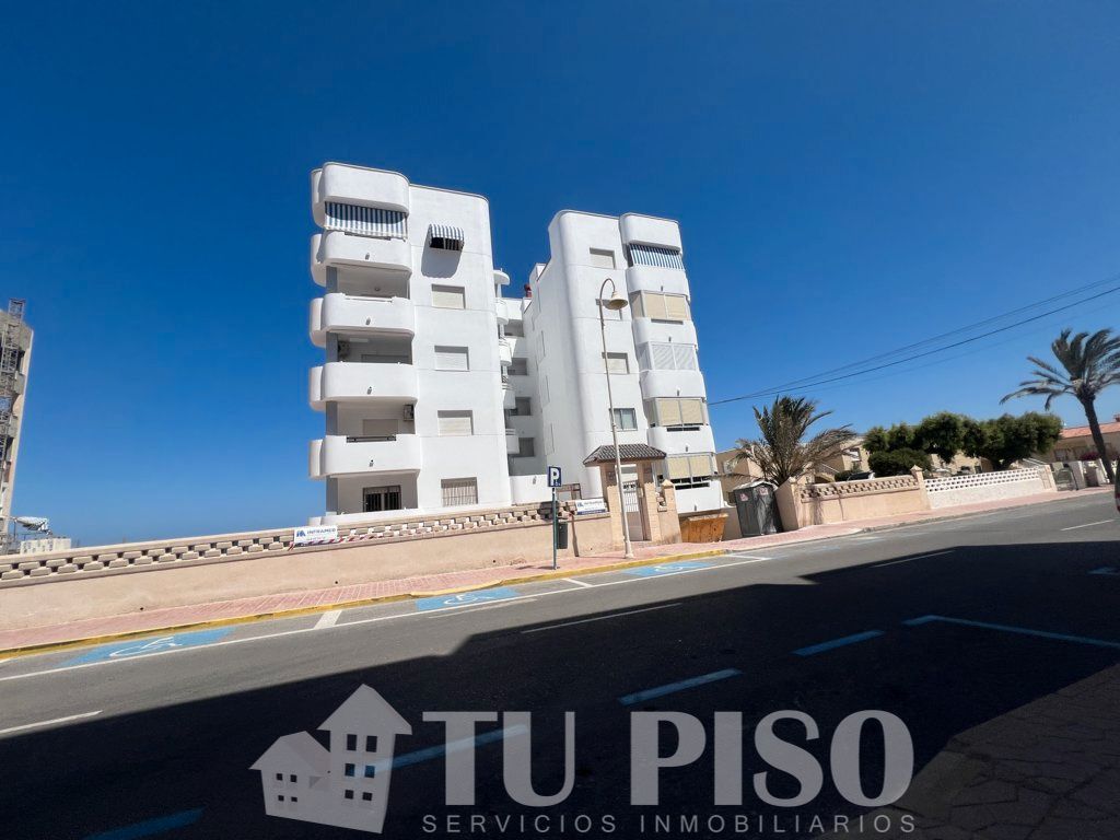 Piso en venta en Avenida de la Libertad, Guardamar Playa