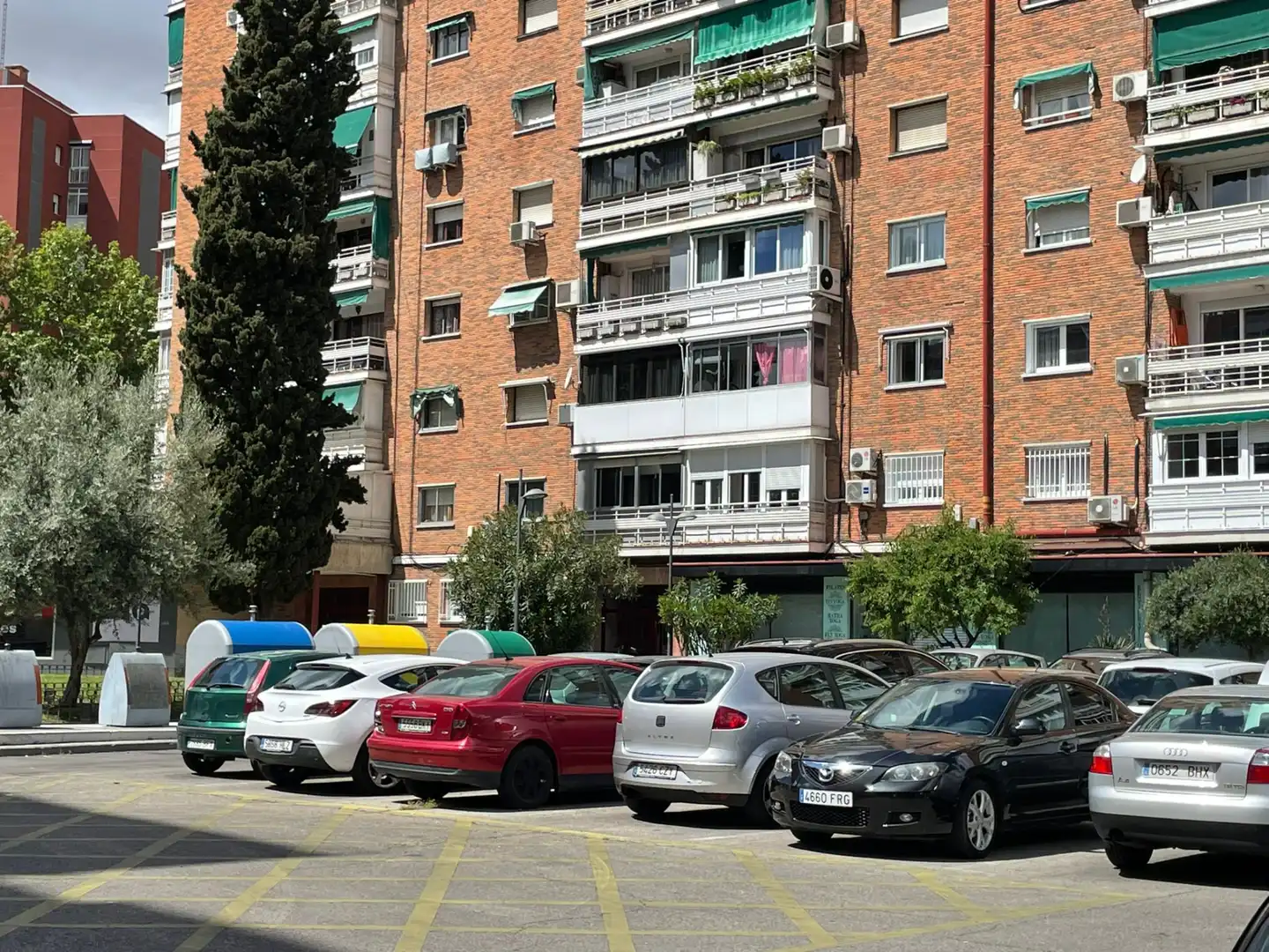 Parking of Commercial properties for sale in Alcorcón  with Air Conditioner and Alarm