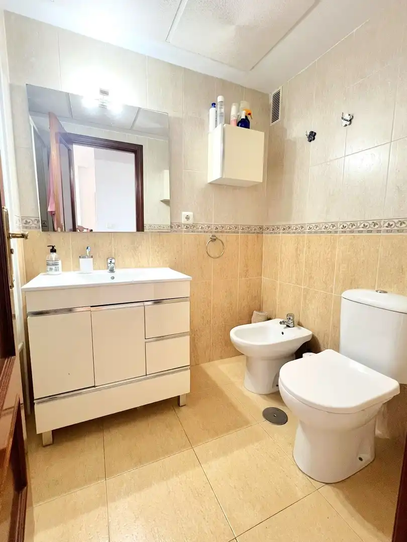 Baño de Apartamento en venta en Isla Cristina con Aire acondicionado, Calefacción y Terraza