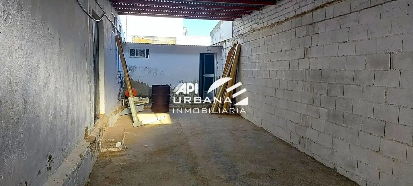 Industrial building for sale in Ferrocarril, imagen 3