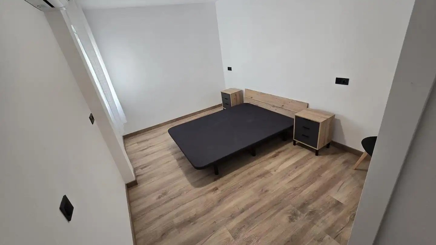 Schlafzimmer von Wohnung zur Miete in Gandia mit Klimaanlage, Terrasse und Möbliert