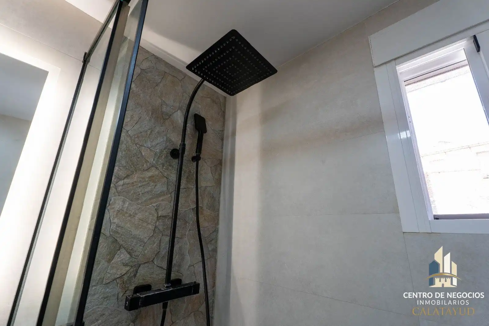 Baño de Casa o chalet en venta en Maluenda con Calefacción, Terraza y Amueblado