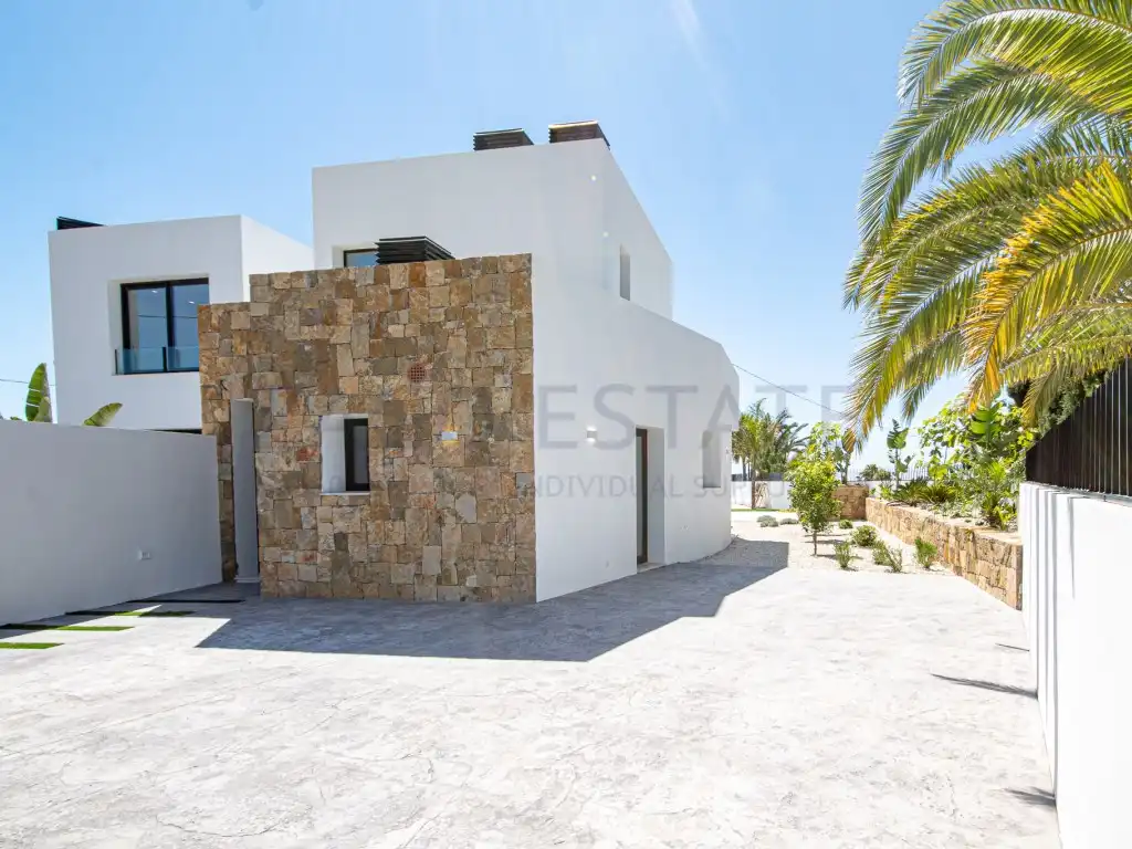Vista exterior de Casa o xalet en venda en L'Alfàs del Pi
