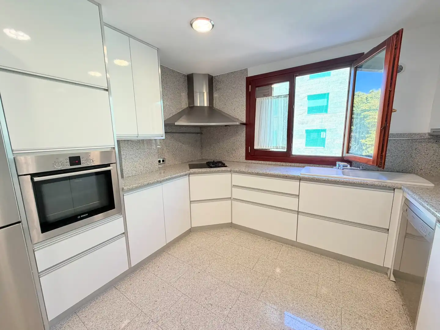 Cuina de Pis de lloguer en  Palma de Mallorca amb Aire condicionat, Calefacció i Terrassa