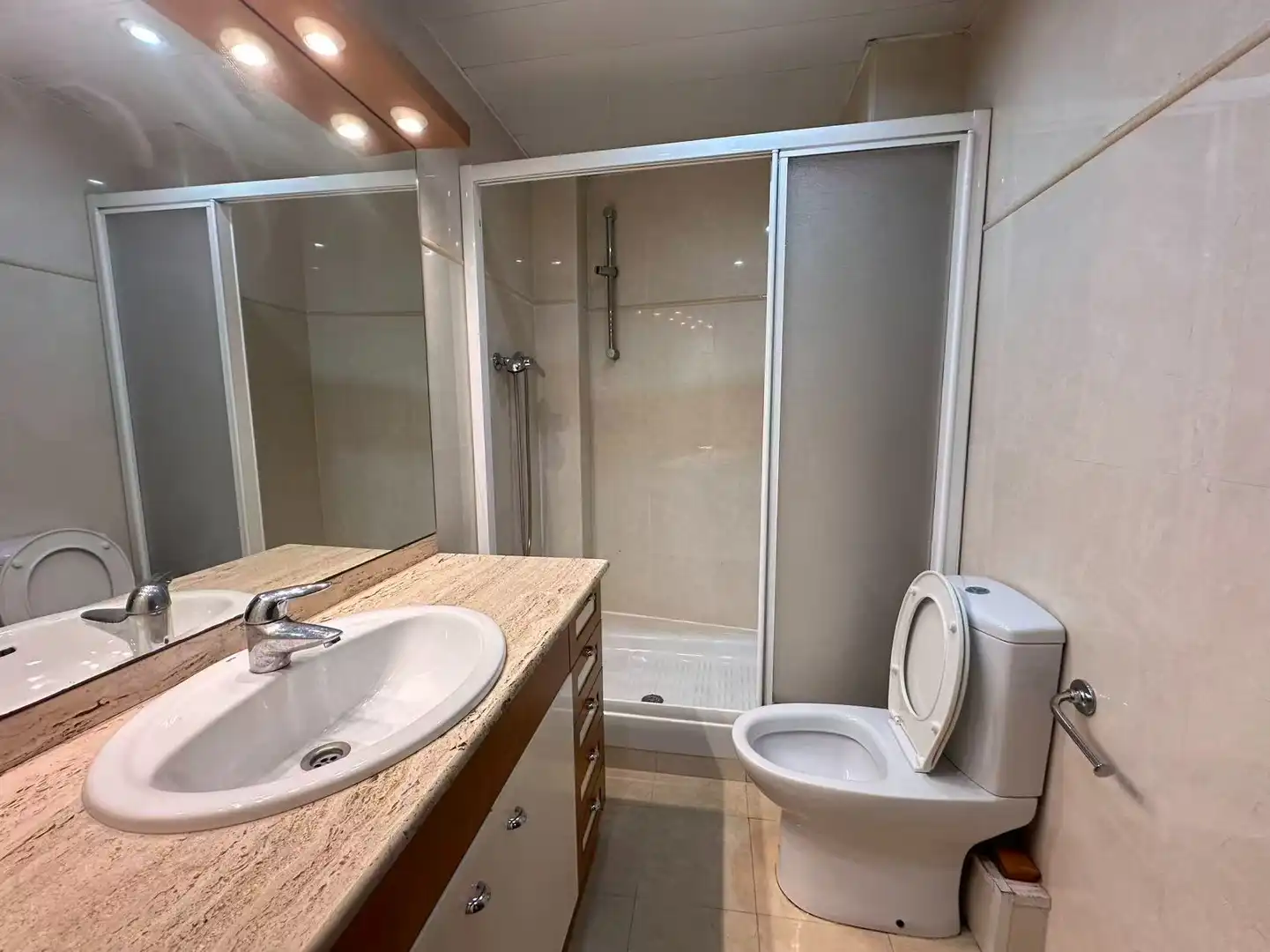 Appartamento con terrazza in vendita a Eixample, imagen 16