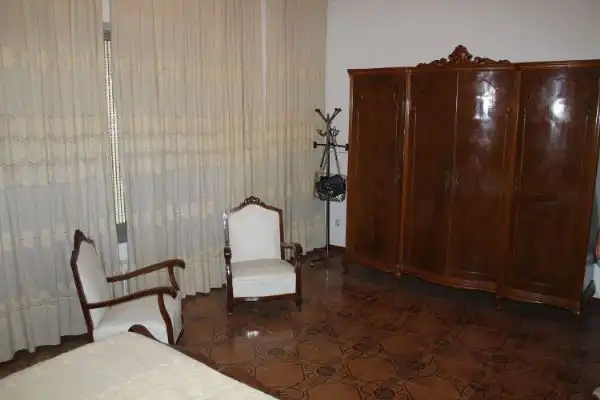 Habitación de Casa adosada en venta en Urda con Calefacción, Terraza y Trastero