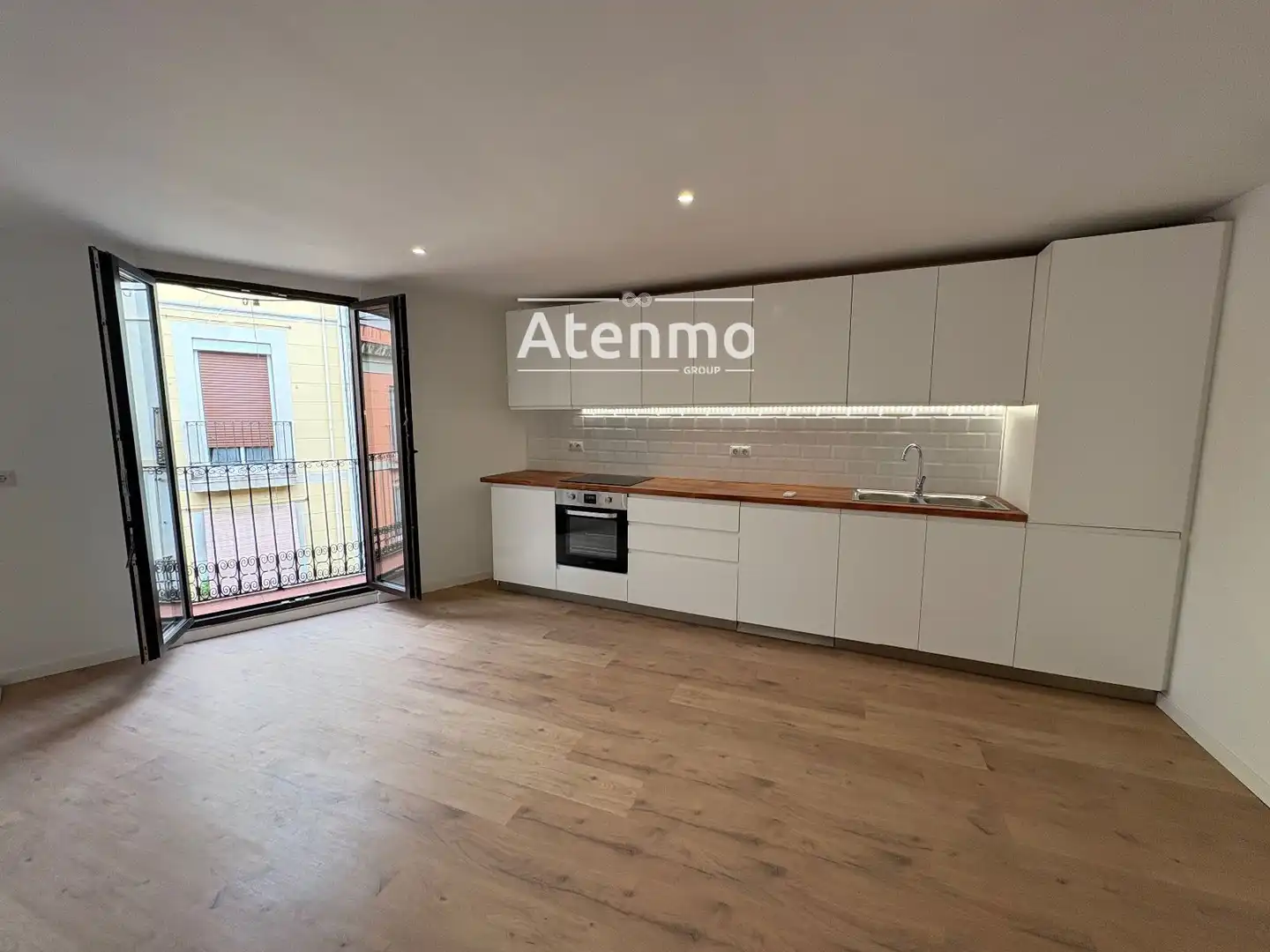 Cocina de Piso en venta en Barcelona con Aire acondicionado y Terraza