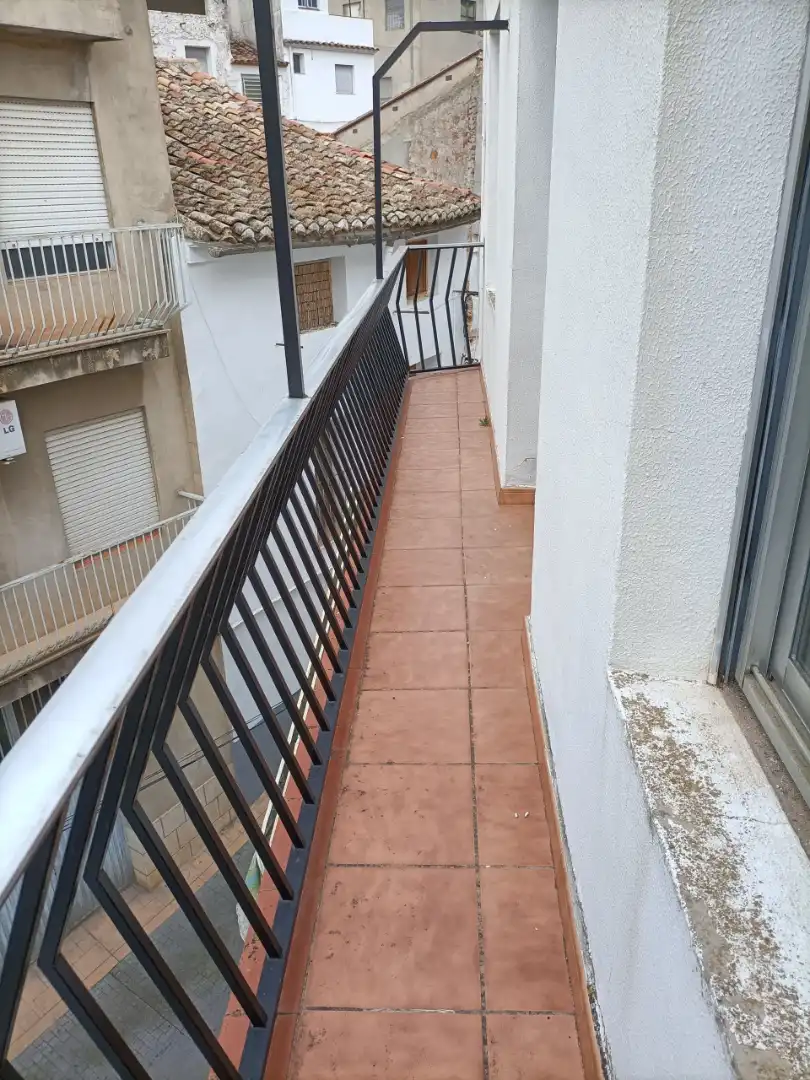 Terrassa de Casa o xalet en venda en Algimia de Almonacid amb Jardí privat, Terrassa i Moblat