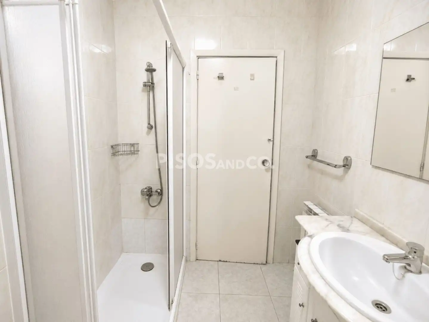 Badezimmer von Wohnung zur Miete in A Coruña Capital  mit Heizung und Möbliert