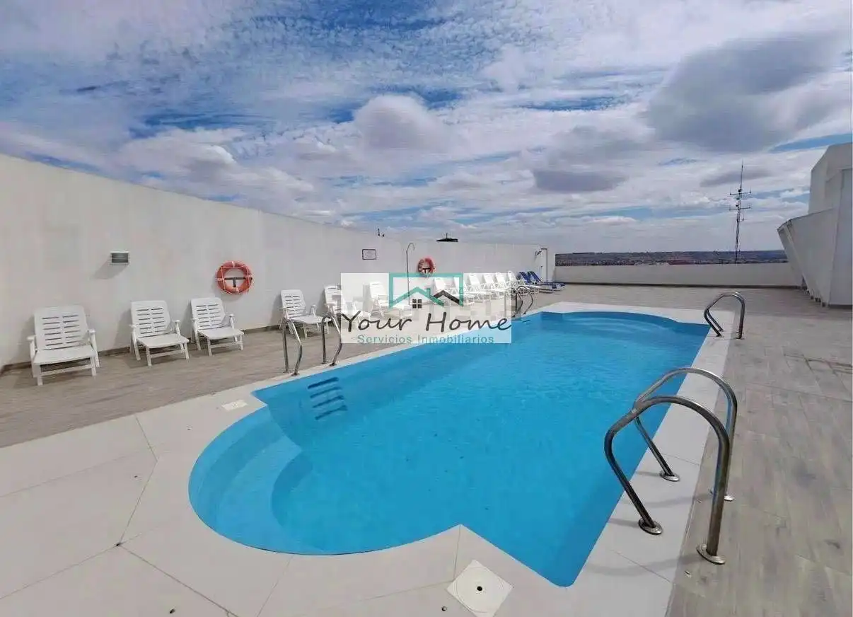 Swimming pool of Duplexes for rent in Torrejón de Ardoz  with Air Conditioner, Furnished and Community pool