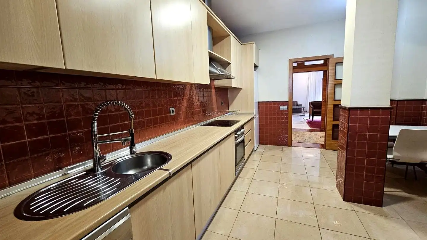 Cocina de Piso de alquiler en Las Palmas de Gran Canaria con Aire acondicionado, Parquet y Terraza