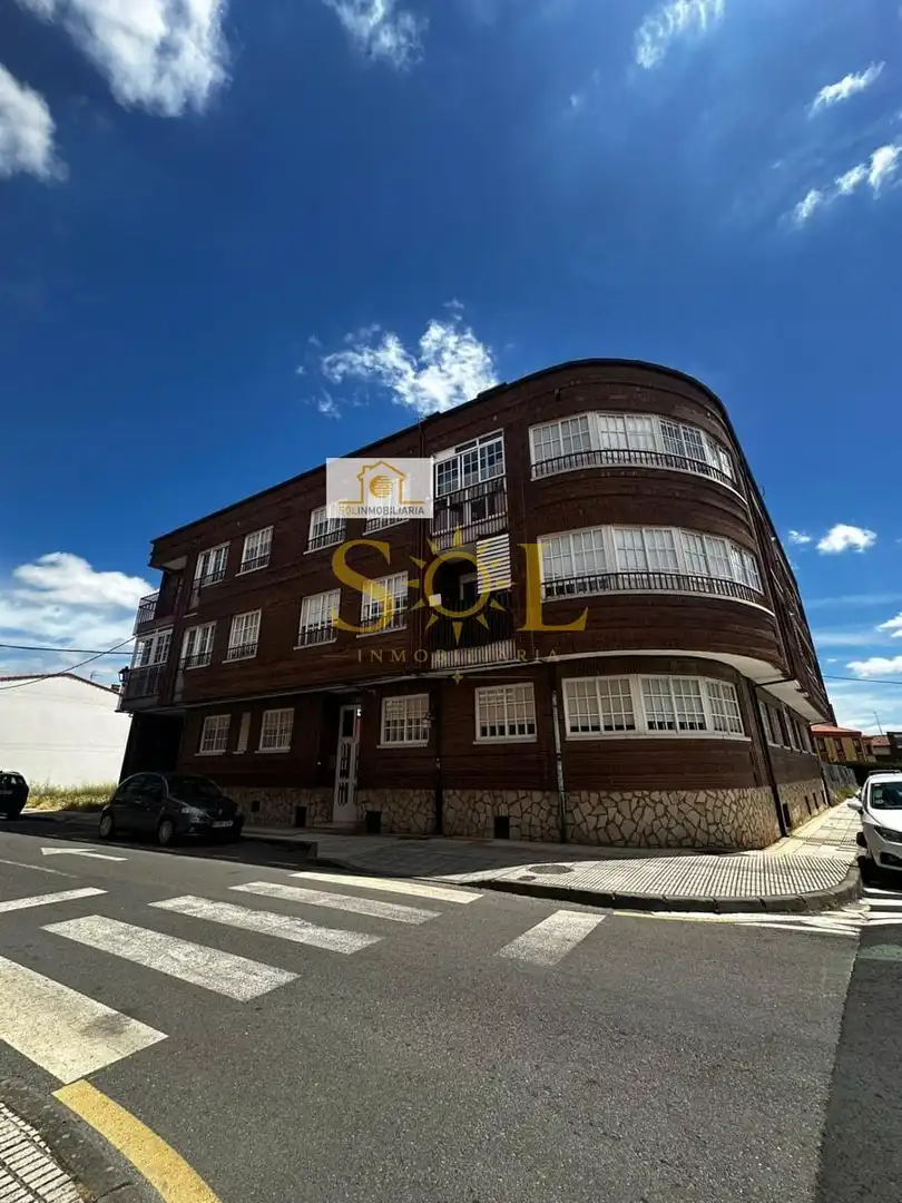 Pis amb terrassa en venda a Calle De San Luis 2