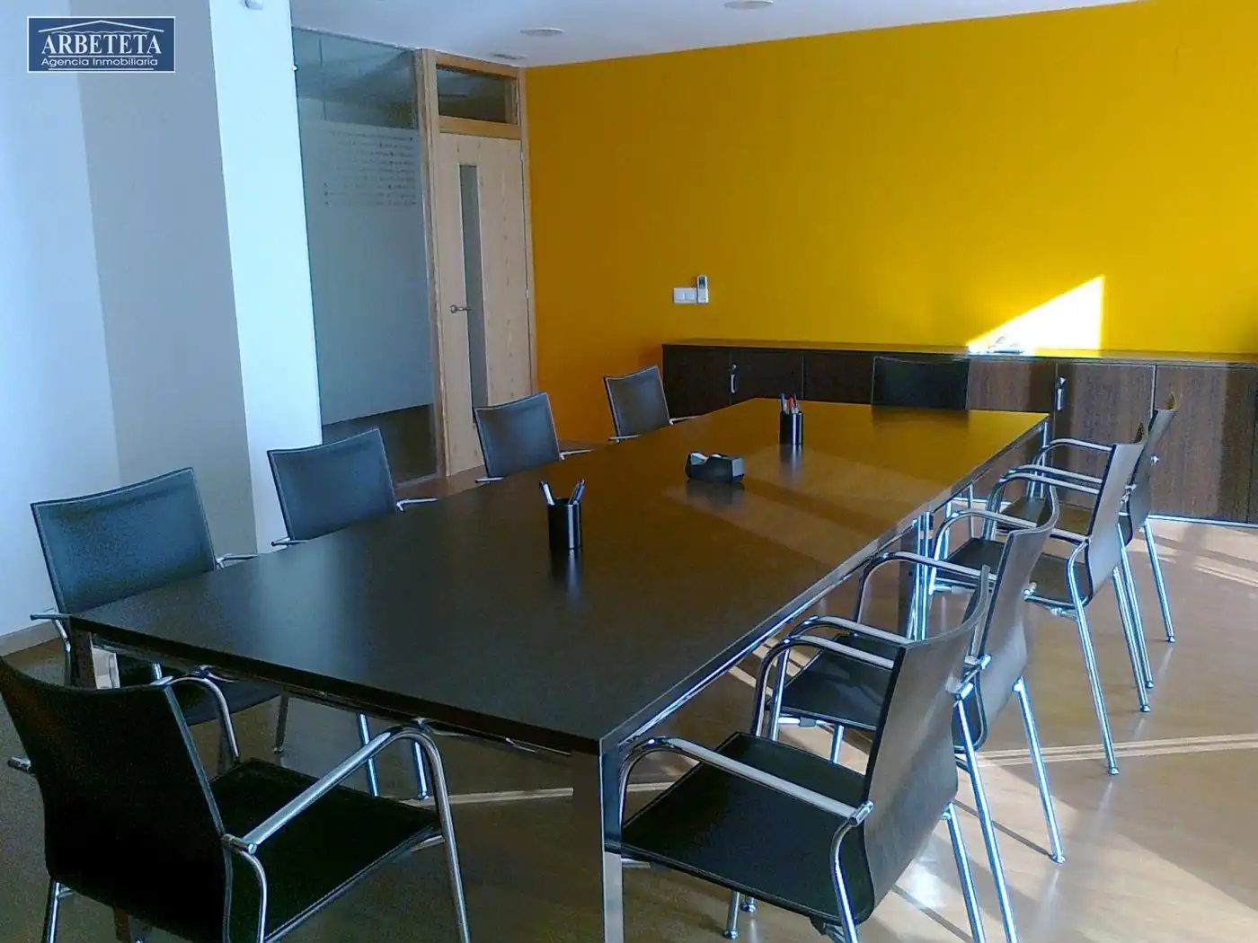 Office for sale in Guadalajara  with Air Conditioner, Heating and Storage room
