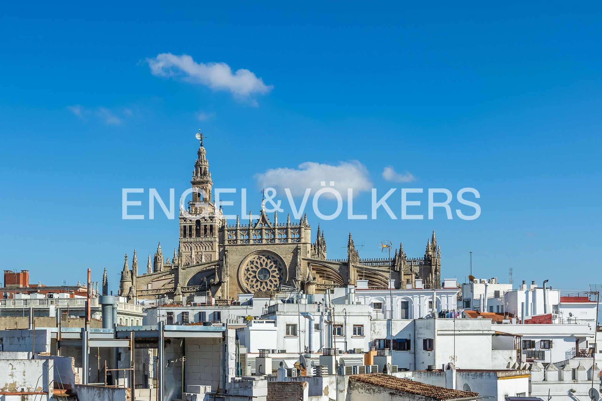 Vista exterior de Casa o xalet en venda en  Sevilla Capital amb Aire condicionat, Calefacció i Traster