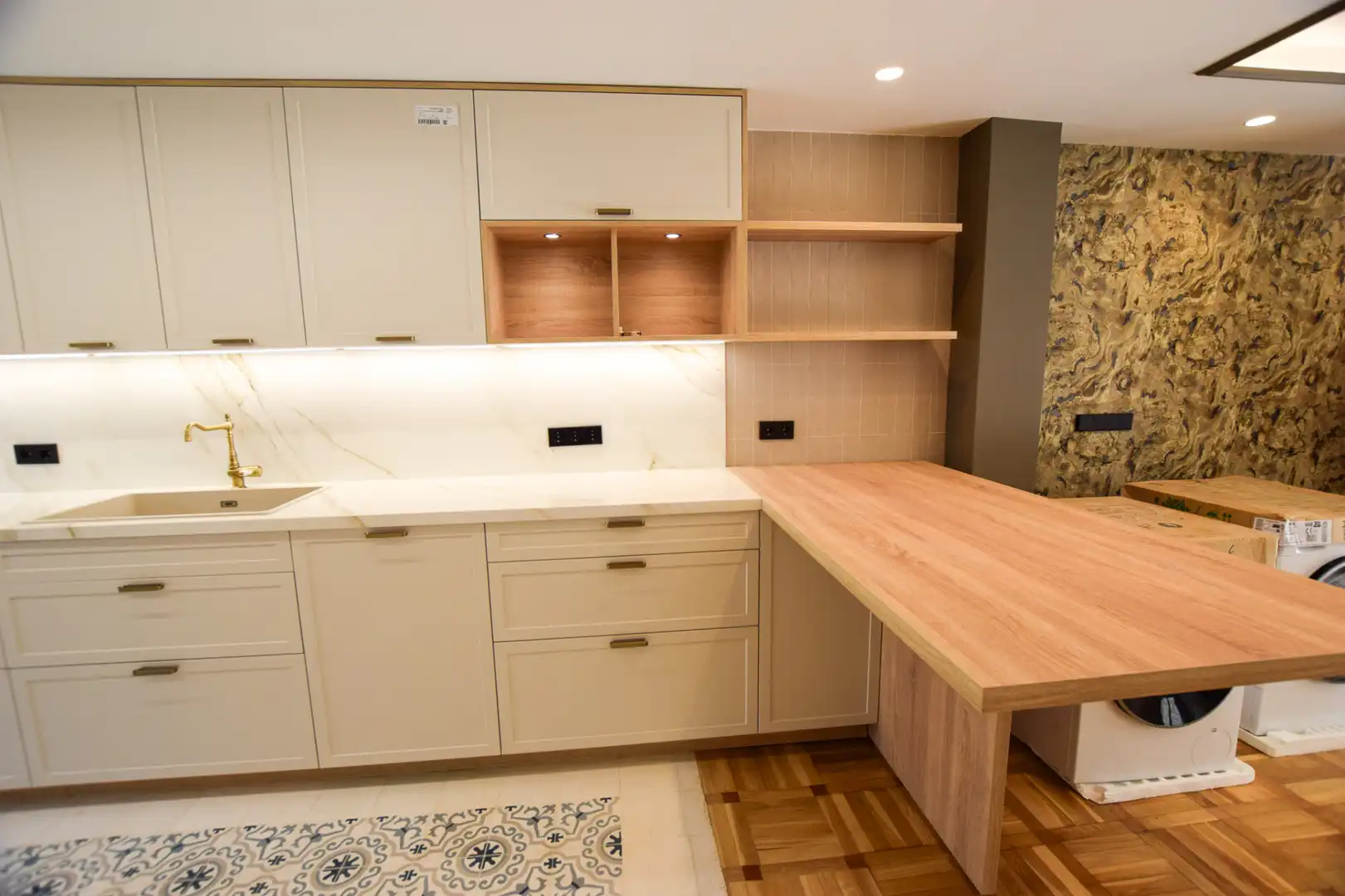 Kitchen of Detached homes for sale in Pozuelo de Alarcón  with Air Conditioner, Heating and Private garden