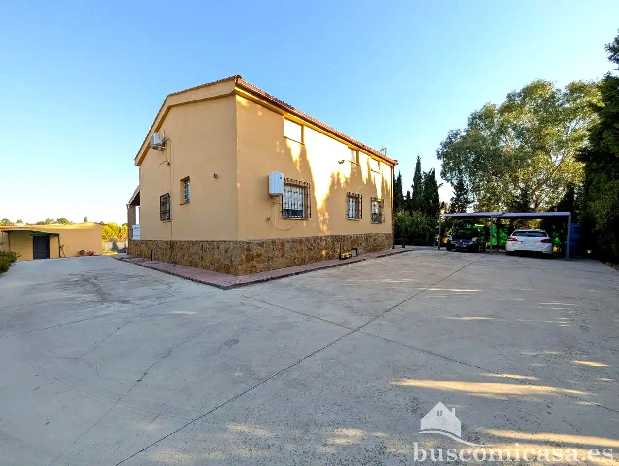 Vista exterior de Finca rústica en venda en Linares amb Aire condicionat, Jardí privat i Traster