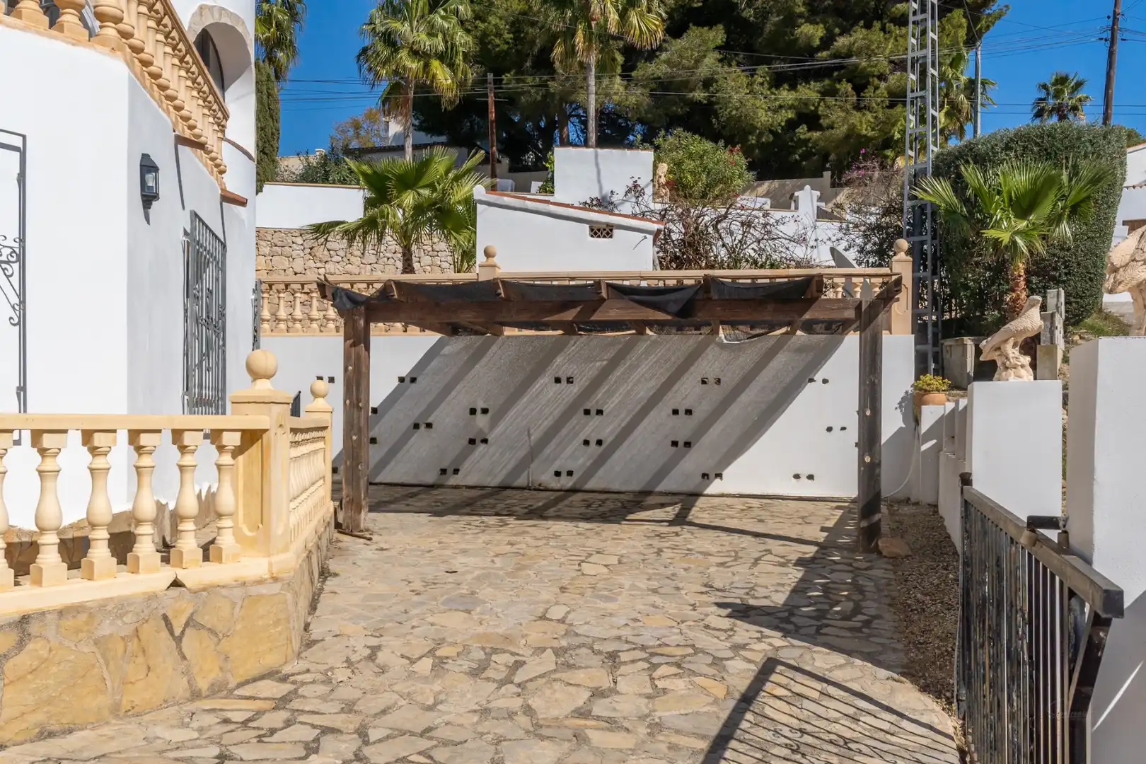 Außenansicht von Haus oder Chalet zum Verkauf in Moraira mit Klimaanlage