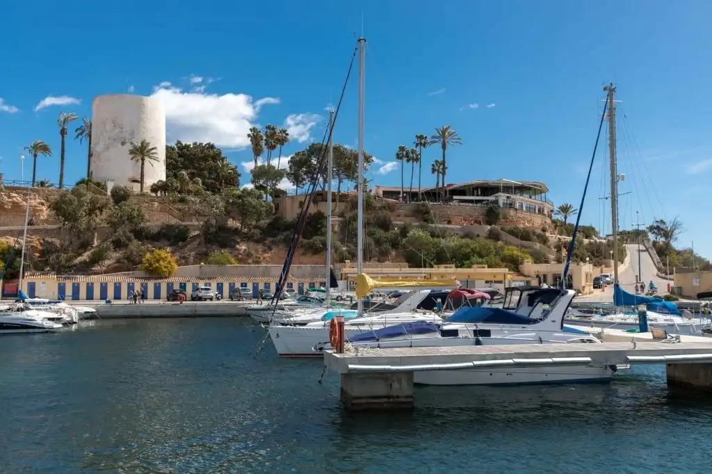 Casa o xalet en venda en Orihuela amb Terrassa i Piscina comunitària
