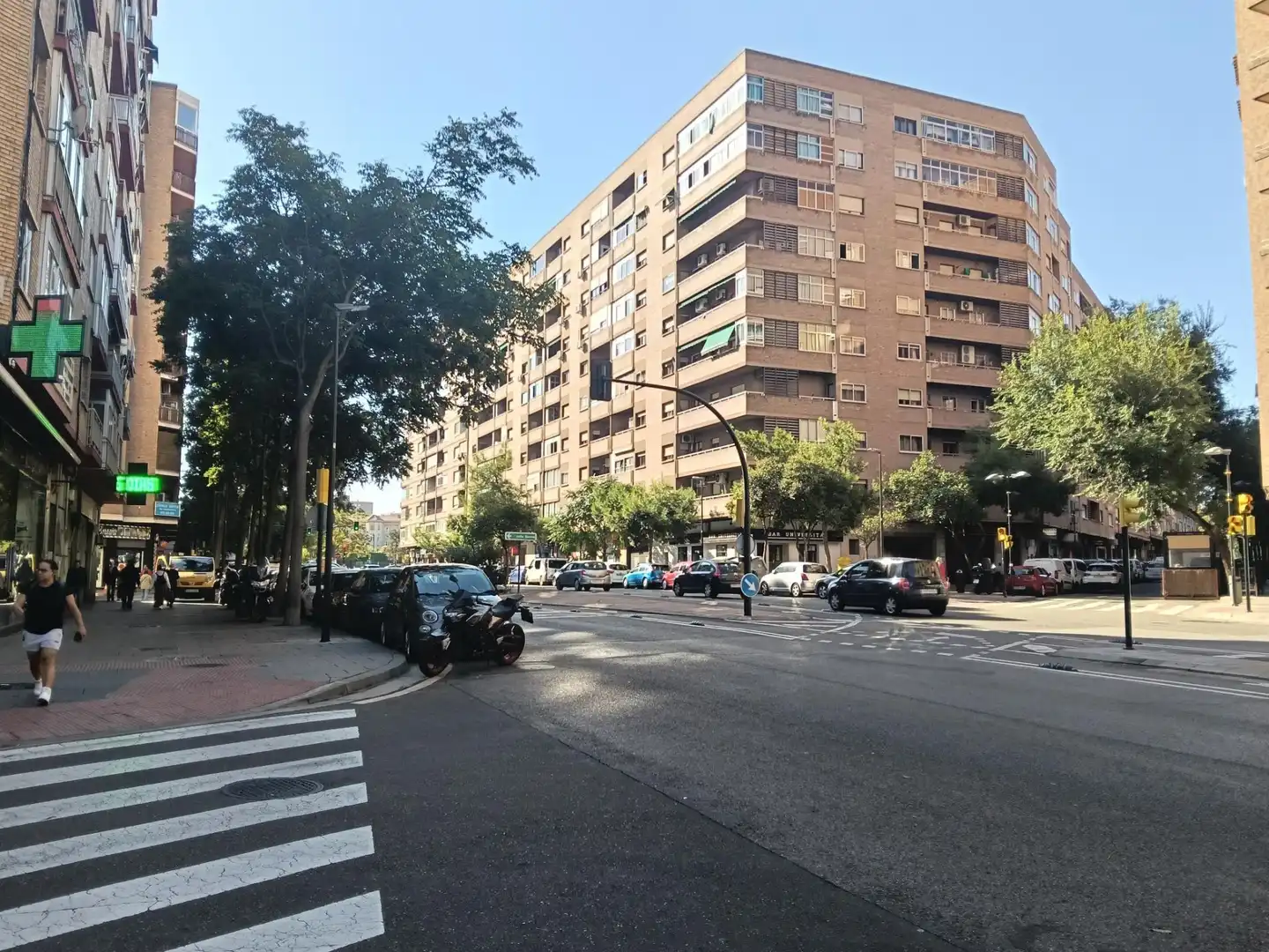 Local de lloguer a vía universitas, La Bozada – Parque Delicias