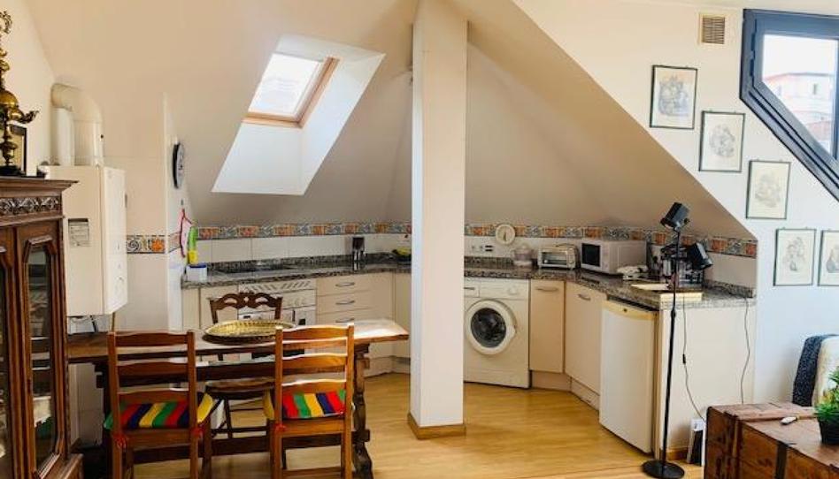 Foto 1 de Pis de lloguer a Calle Cabrales, Ceares, Asturias