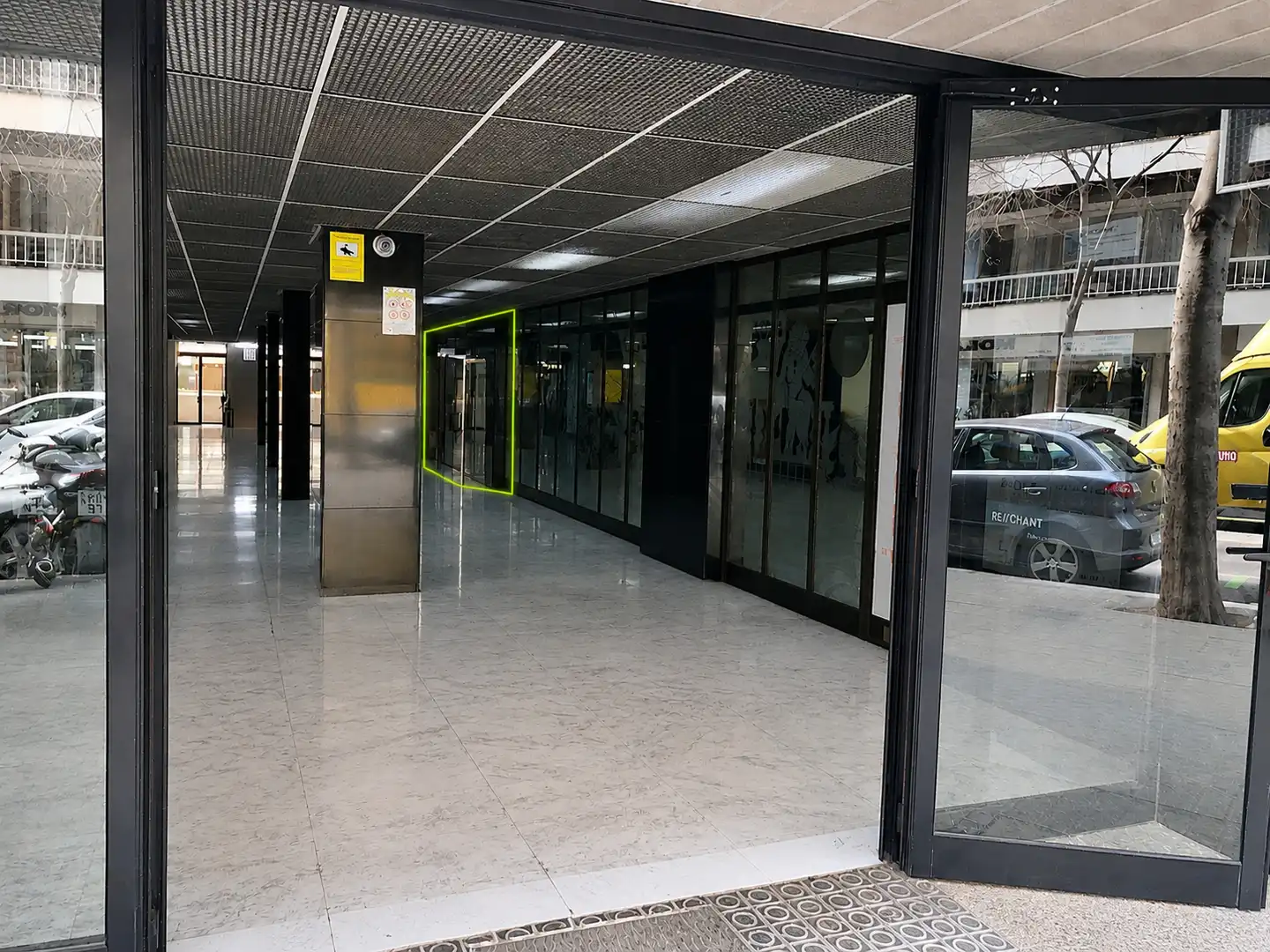 Local comercial en venta en Carrer de Rocafort 69, imagen 14