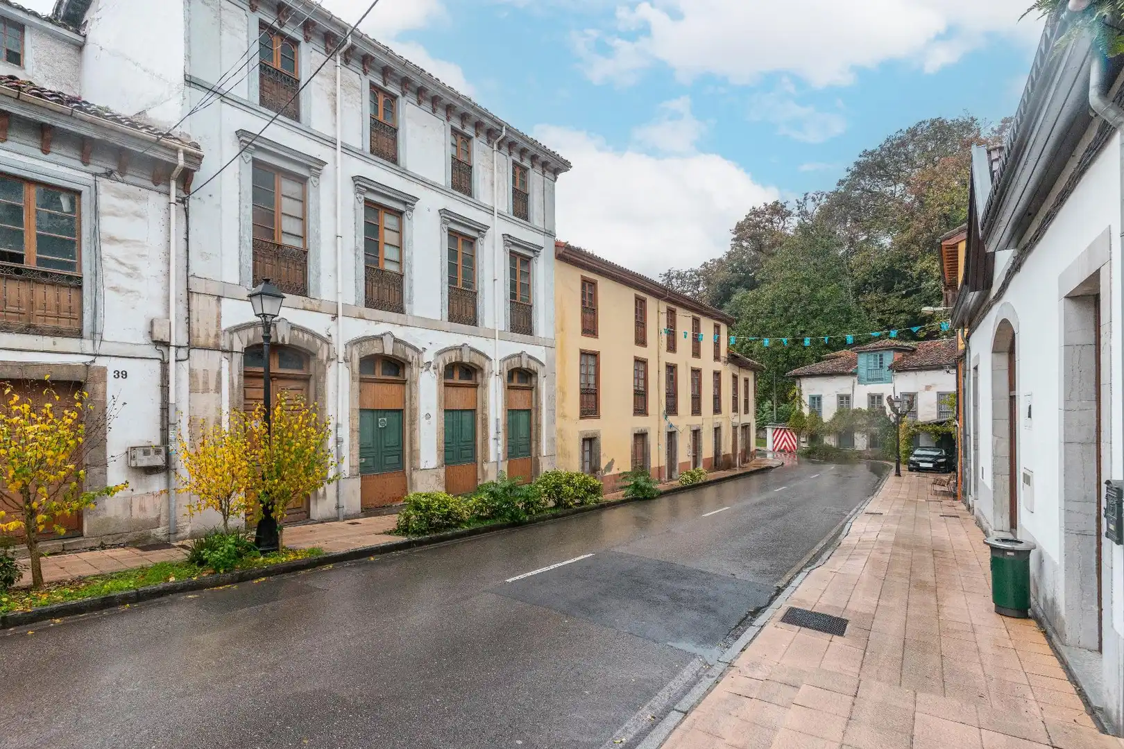 Exterior view of Houses for sale in Oviedo 