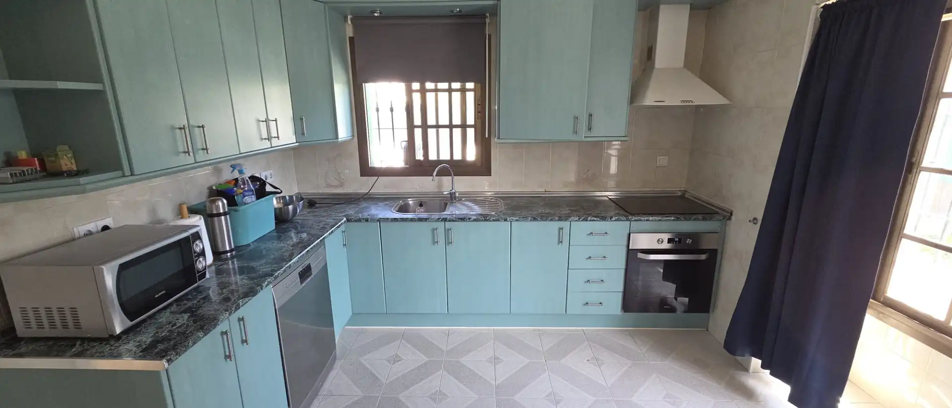 Kitchen of Houses for sale in Coín  with Air Conditioner, Private garden and Terrace