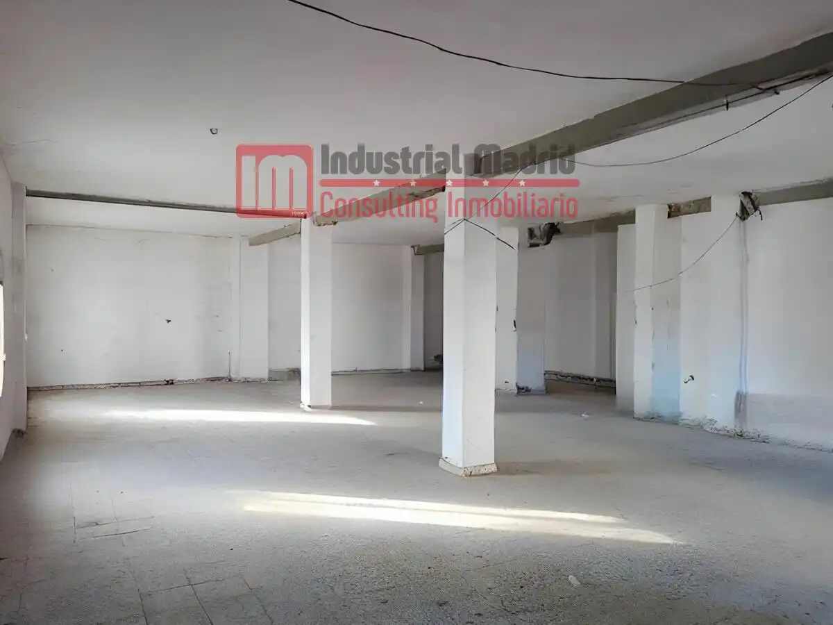 Local comercial en venda a Campo Real, imagen 3