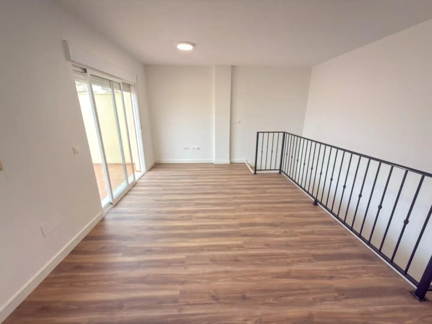 Dúplex en venta en Cox con Terraza, Trastero y Amueblado