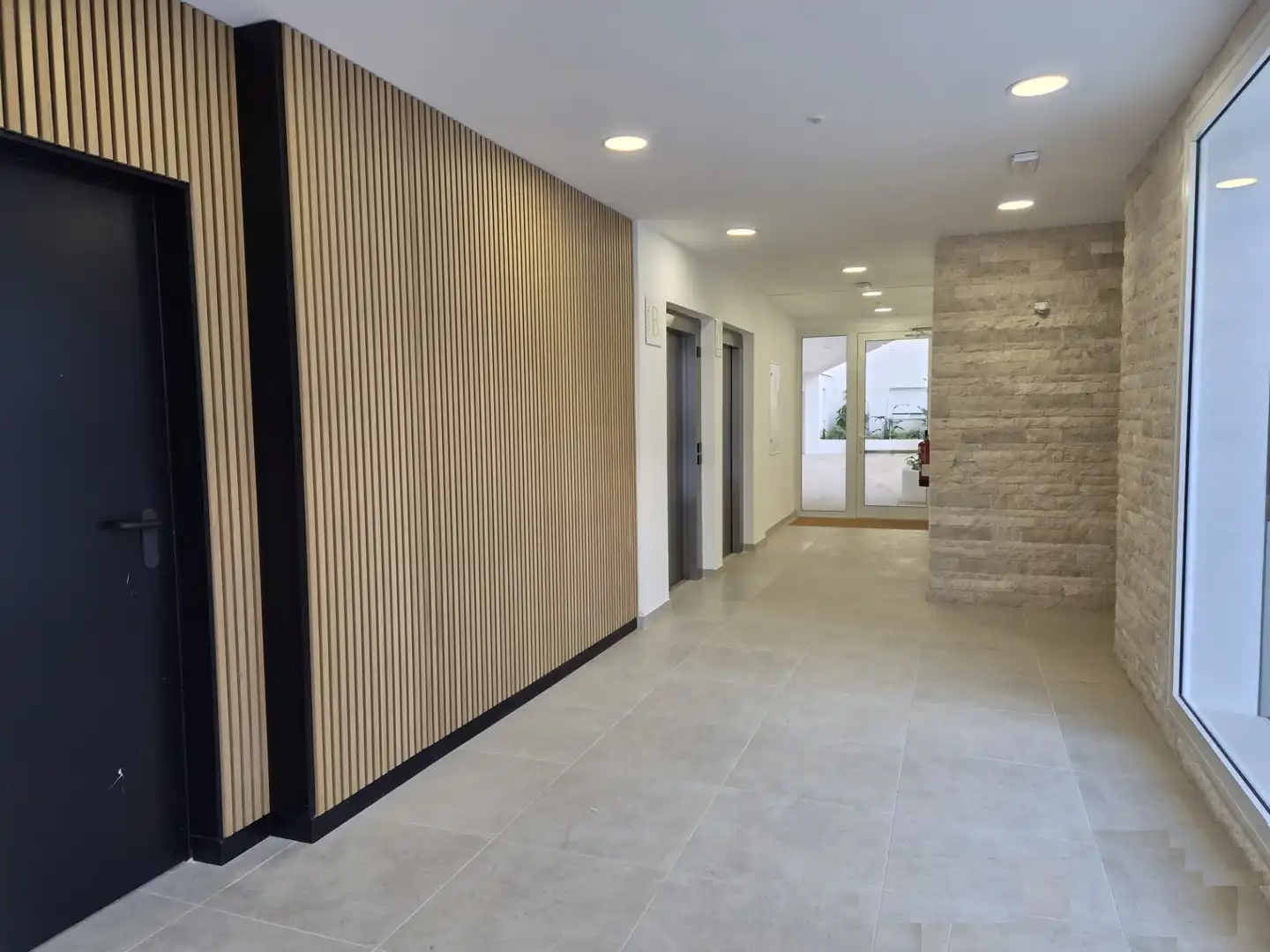Piso de obra nueva con piscina en venta en Calle Colón 6, imagen 33