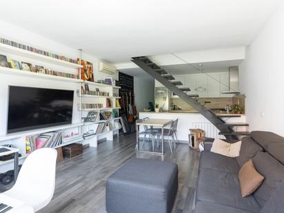 Sala d'estar de Dúplex en venda en Badalona amb Aire condicionat i Calefacció