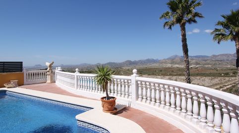 Amplia villa con unas vistas preciosas a las montañas., imagen 2