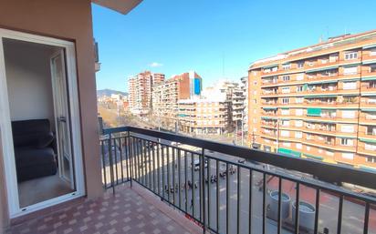 Exterior view of Flat for sale in  Barcelona Capital  with Air Conditioner, Heating and Parquet flooring