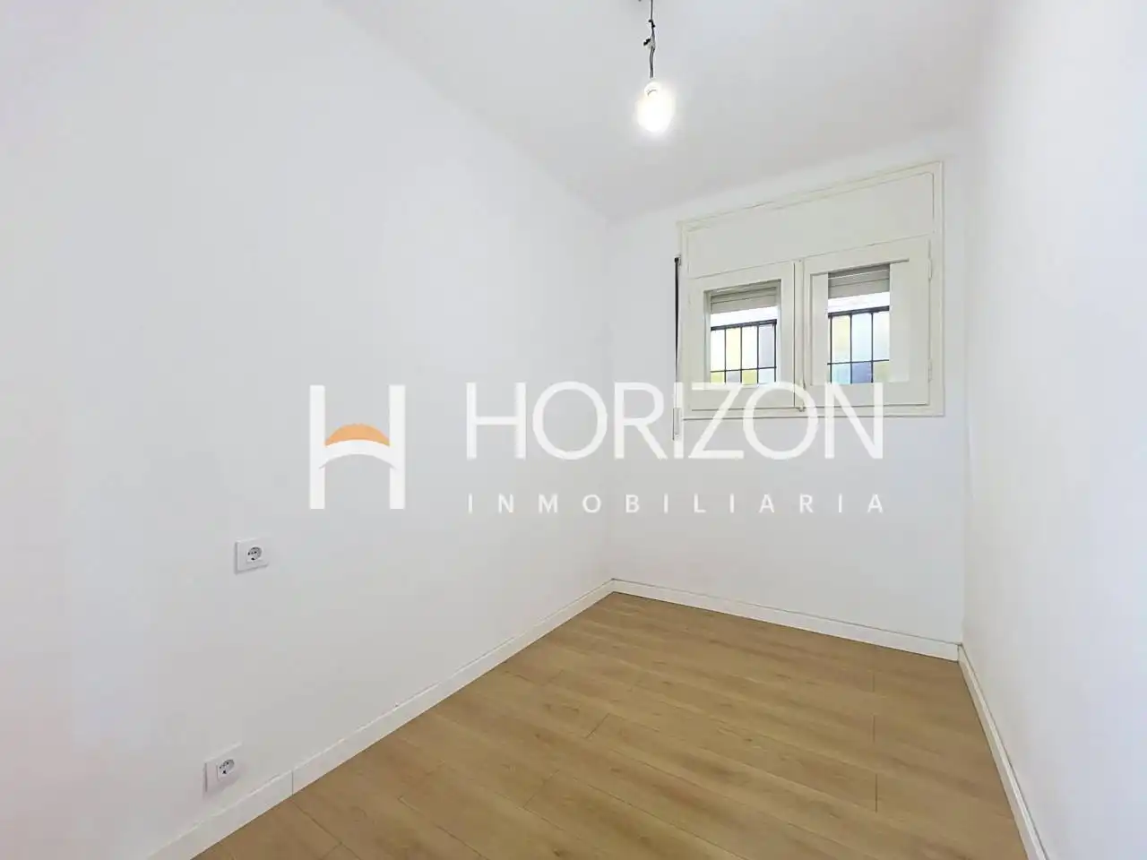 Habitación de Piso en venta en Barcelona con Parquet, Trastero y Amueblado